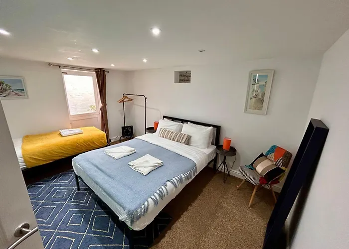 Spacious Character Home In Norfolk